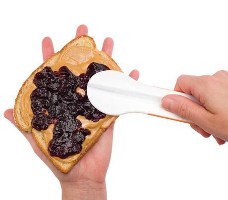 SpoonSpreader: Turning the flat Spreader Into a Scoop