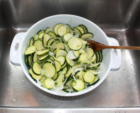 ZUCCHINI BREAD AND BUTTER PICKLES