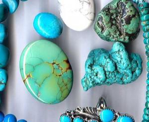 Embracing the Turquoise Jewelry Trend With Style
