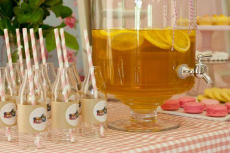{PARTY FEATURE} A Beautiful Afternoon Tea party by Little Birdie Events