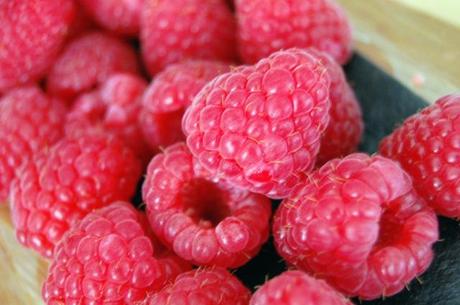 Chocolate mousse with raspberries