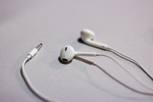 New Apple EarPods