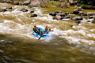 Whitewater Raft The World With Mountain Travel Sobek