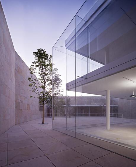 Offices for Junta Castilla y León by Alberto Campo Baeza