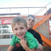 kenin playing with leon