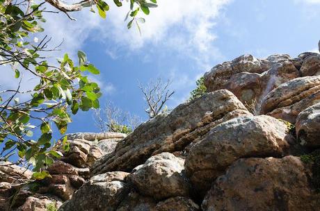 rocks at top of climb from boundary gap