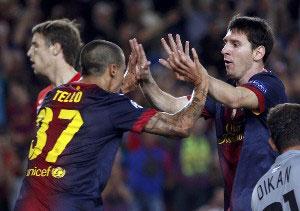 tello celebrates with messi