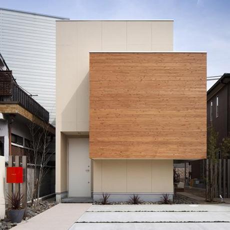 House in Kyobate by Naoko Horibe