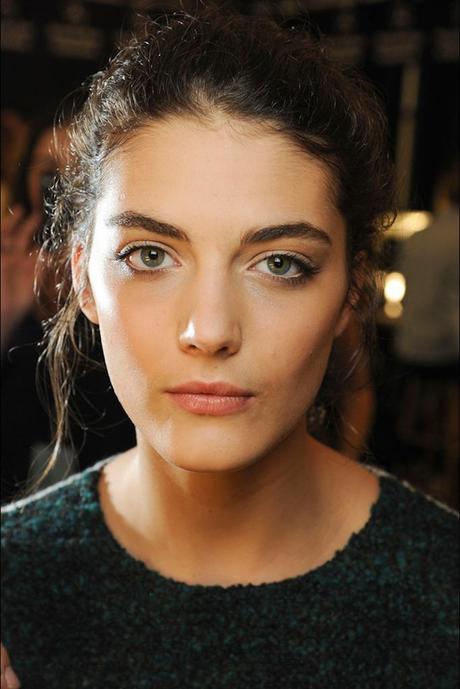 009fullscreen 7 Standout Beauty Looks from The NYFW and LFW Runways