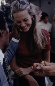 Sort of obsessed with Peggy Lipton today. 

(Pictured here with Sammy Davis Jr.)