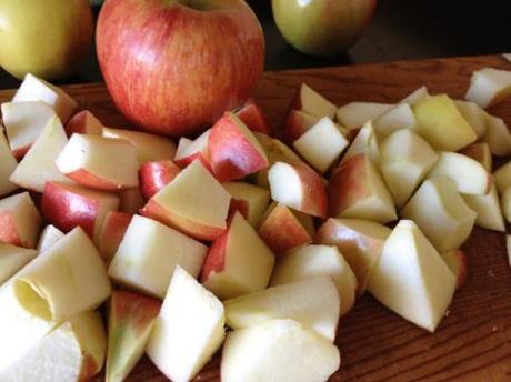 Kiki’s Kitchen: Baked Apples with Cinnamon