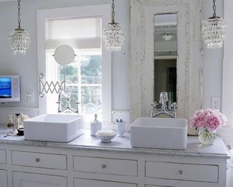 Super luxe and lush bathrooms