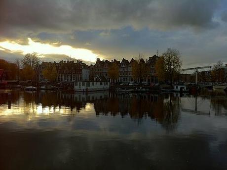 How not to let the Dutch weather get the best of you during your visit