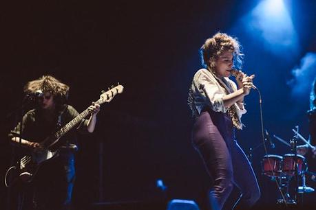 friends 007 TWO DOOR CINEMA CLUB PLAYED CENTRAL PARK [PHOTOS]