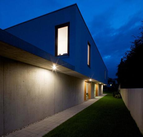 Two in one house by Triendl + Fessler architekten