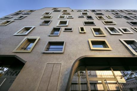 K.I.S.S. Apartment building by Camenzind Evolution 2