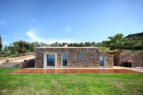 Seaside single house by Modostudio