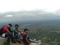 61) Savandurga trek & Manchanbele: (30/8/2012)