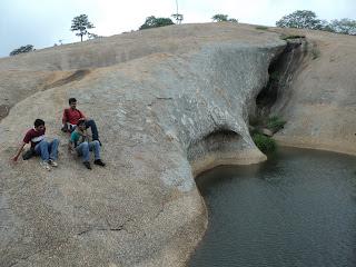 61) Savandurga trek & Manchanbele: (30/8/2012)