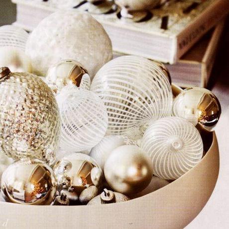 Christmas Ornament Centerpieces