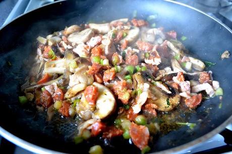 Food Junkie: Grandma's Mushroom & Chorizo Tagliatelle