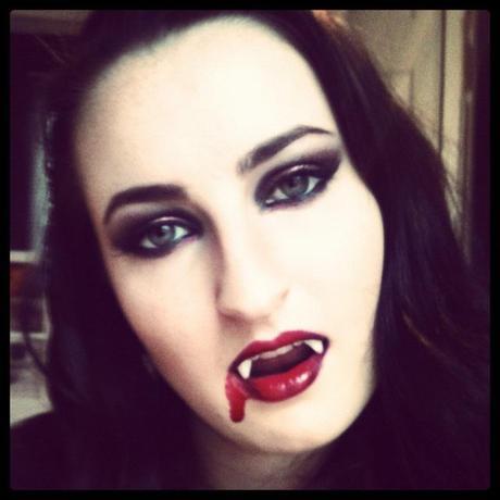Halloween Look #2 - Vampire