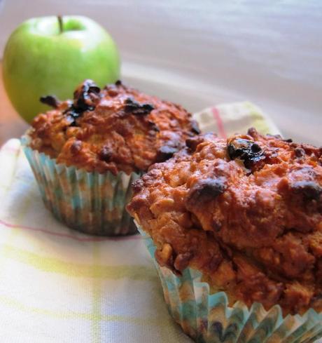 blueberry, apple oat muffins with apple