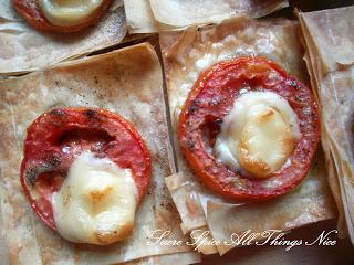 Tomato N Pesto Puffs