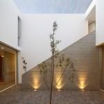 La Isla House by Llosa Cortegana Architects