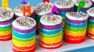 FFS!? Friday: Birthday cakes