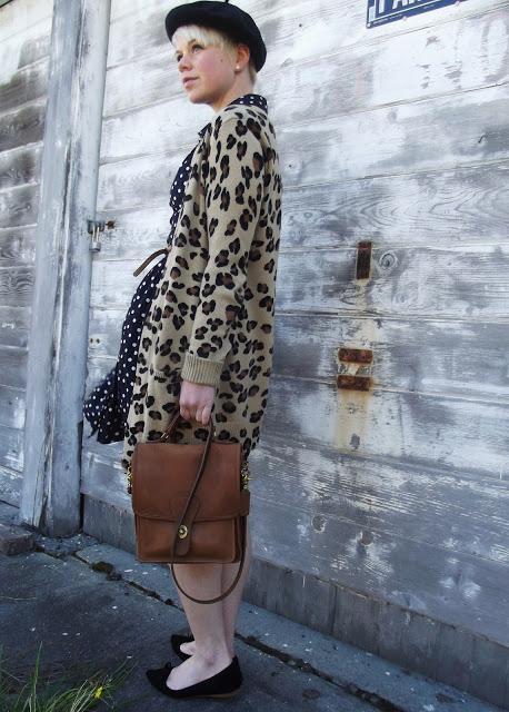 Fleur d'Elise, pattern mixing, leopard print, polka dots, fall trends, beret, in style