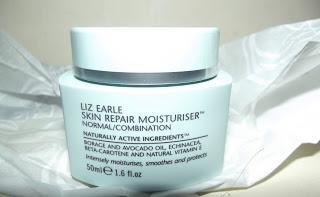 Liz Earle - Skin Repair Moisturiser