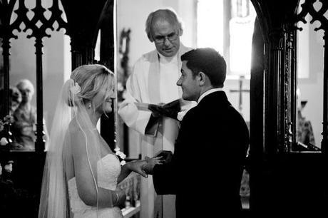 Exeter Castle wedding (14) rustic wedding Lucy Turnbull Photography (14)