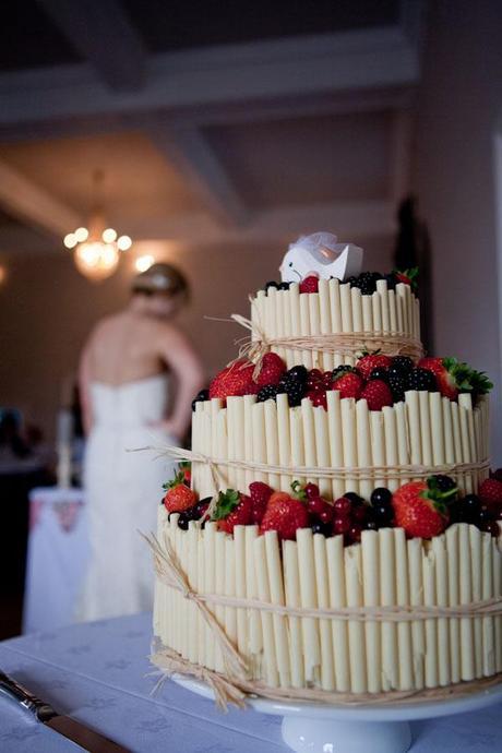 Exeter Castle wedding (30) rustic wedding Lucy Turnbull Photography (30)