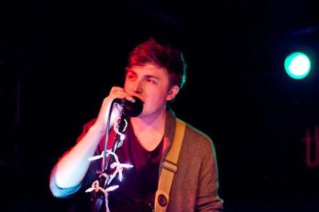 high highs 3 550x366 BODY LANGUAGE, OPOSSOM, HIGH HIGHS [PHOTOS]