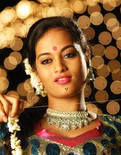 Suja Varunee - Cute n Sexy