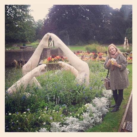 Oddities & The Giant Legs