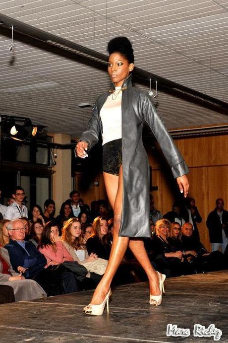 Grey Leather coat with beading and chain detail, snake hot pants and nude T-shirt.
Photo courtesy of Marc Richez
xoxo LLM