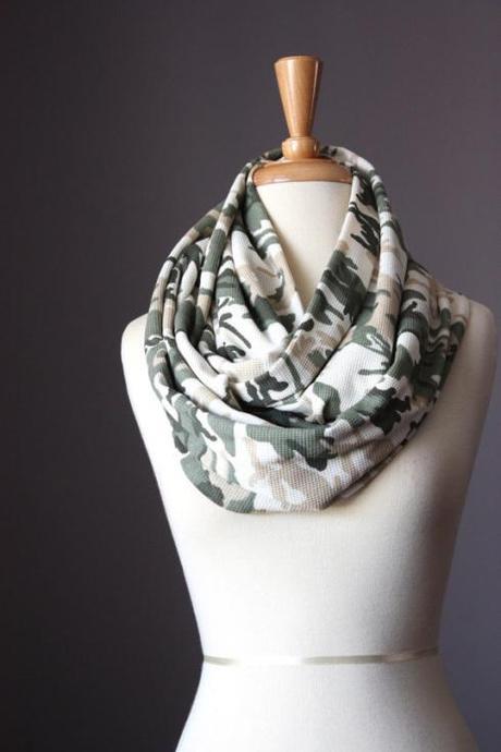 Etsy Spotlight: Scarf Obsession