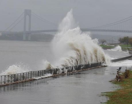 Hurricane Sandy Postpones Walls and Her Glass Castle