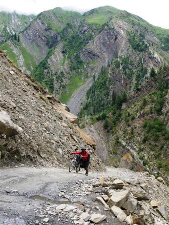 Day 3: Finally, Crossing Sach Pass (4400m)