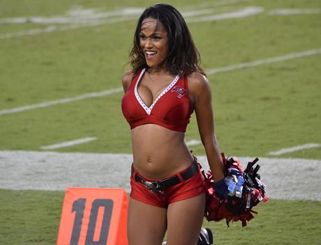 My New Favorite Tampa Bay Cheerleader: Geneva