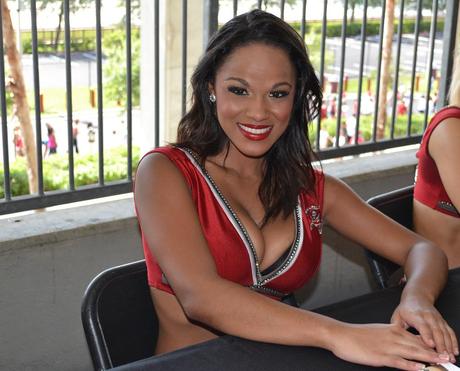 My New Favorite Tampa Bay Cheerleader: Geneva