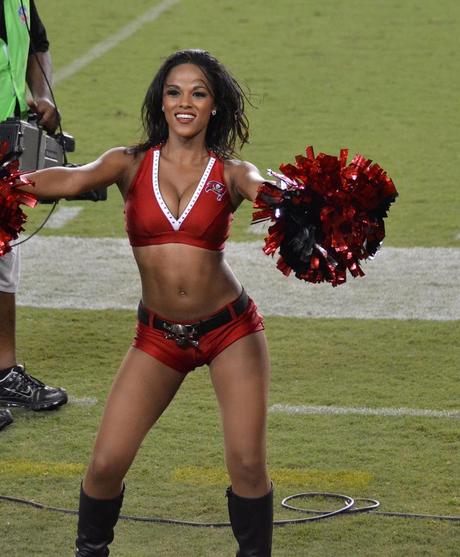 My New Favorite Tampa Bay Cheerleader: Geneva