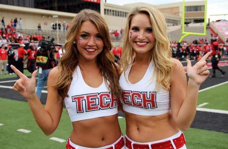 Texas Tech Cheerleaders Look To Rebound