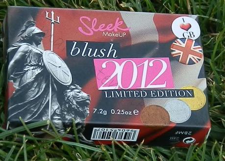 Swatches: Sleek Makeup : Sleek Makeup 2012 Collection Honour Blush Swatches