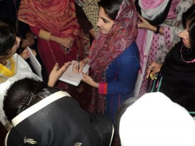 Women Journalists and the Era of Social Media in Pakistan