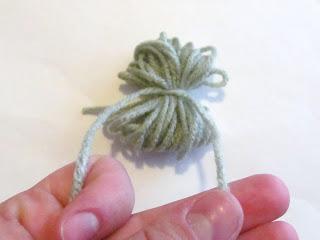 Tutorial:  How To Make A Yarn Pom Pom