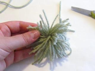 Tutorial:  How To Make A Yarn Pom Pom