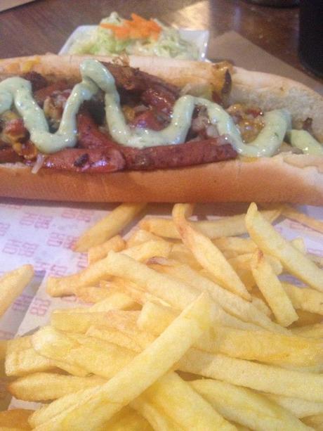 Hotdog & Beyond: An Upgraded Hotdog Diner